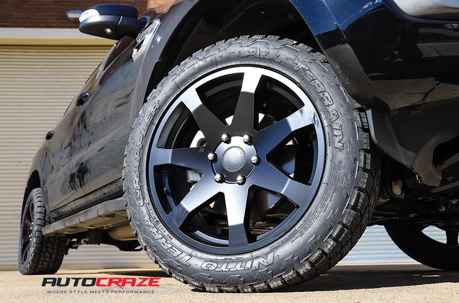 FORD EVEREST MOZAMBIQUE MATTE BLACK